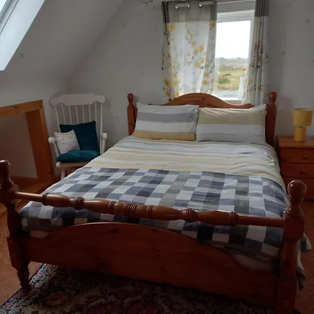 Connemara Sea Side House, Dog Paradise! * Leagun